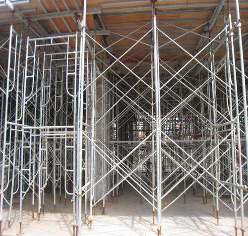 giàn giáo tiệp xây dựng